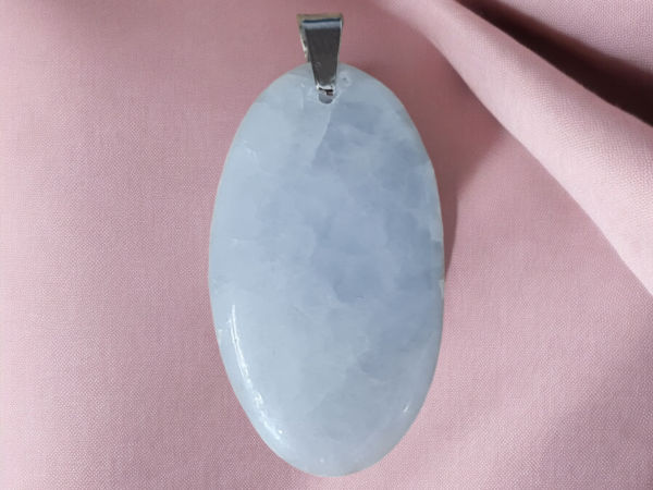 pendentif calcite bleue